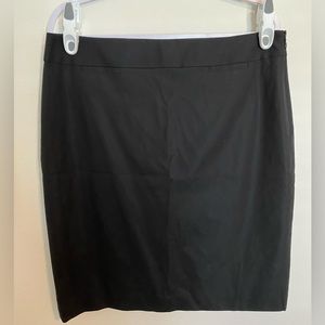 NWT Banana Republic Pencil Skirt in Women’s Size 14